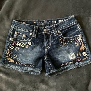 Miss Me Shorts Embroidered